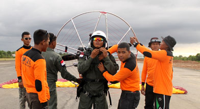 Jhonlin Group, Training Paramotor, Jhonlin Security Service, Kalimantan Selatan, Tanah Bumbu, Batulicin, h isam 