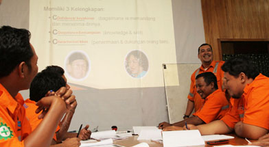 Jhonlin Group, PT. Dua Samudera Perkasa, People Development, Kalimantan Selatan, Tanah Bumbu, Batulicin, In house training, h isam